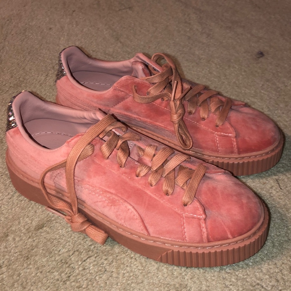 puma basket platform suede sneaker | NEW w/out box